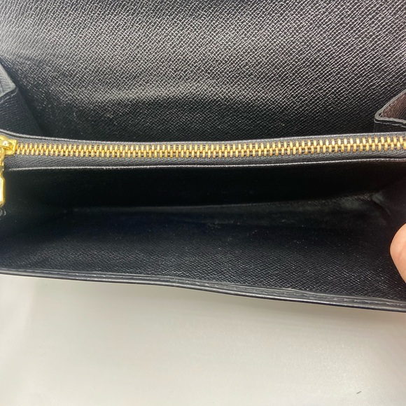 Louis Vuitton Epi Leather Textured Wallet - Picture 9 of 15